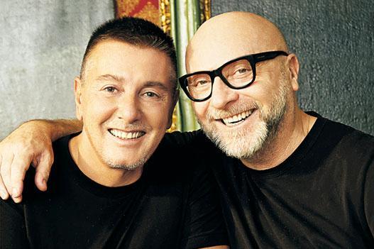 Stefano Gabbana（左）與Domenico Dolce（右）推出Casa系列的其中一個目的，是與全意大利最優秀的工藝坊合作，向全球推薦意大利工藝。（品牌提供）