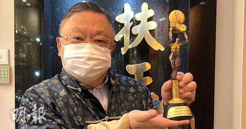 李居明的玄學紀錄片《大剃度》屢獲國際獎項。（大會提供）