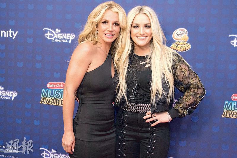 Britney Spears（左）比妹妹Jamie Lynn（右）年長10歲，兩人曾感情要好。