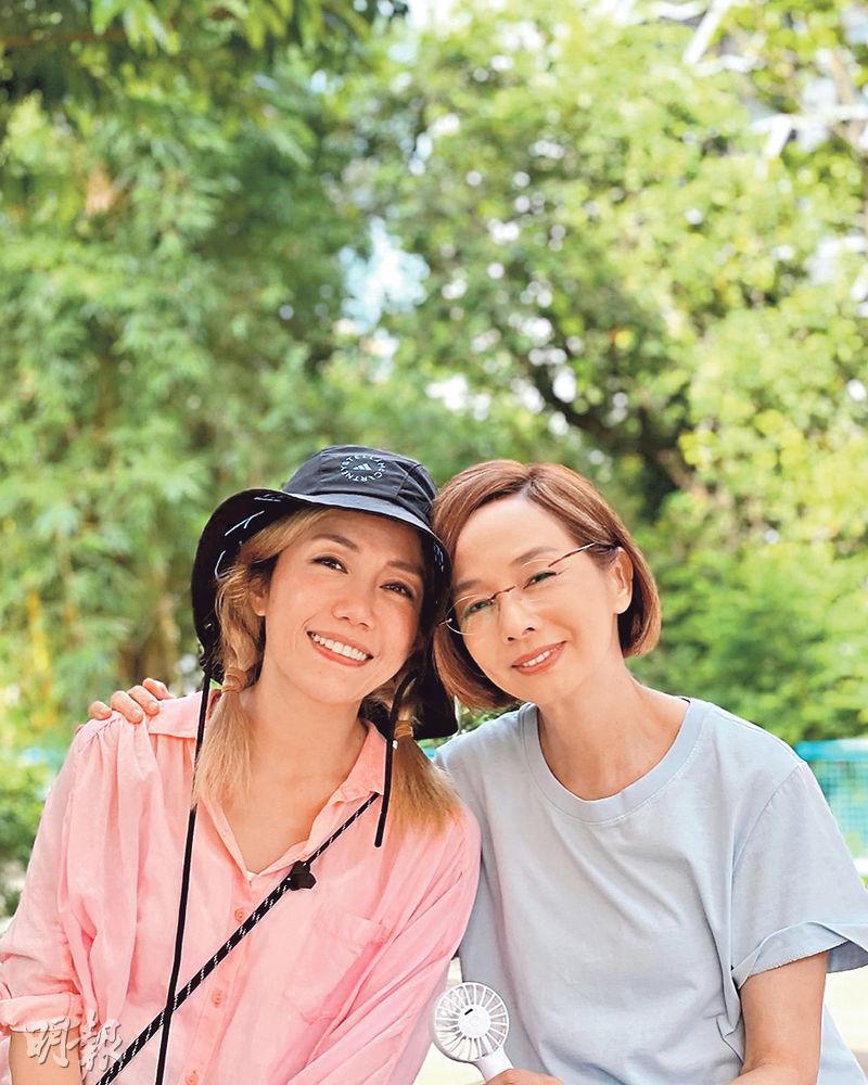 《阿媽有咗第二個》導演彭秀慧（左）與女主角毛舜筠（右）希望香港新演員獲更多人認識。