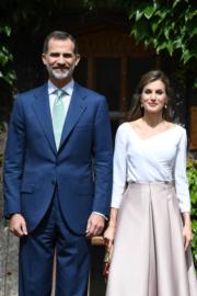 2017年7月，西班牙國王費利佩六世（左）與王后萊蒂西亞（右）到訪英國。（法新社）