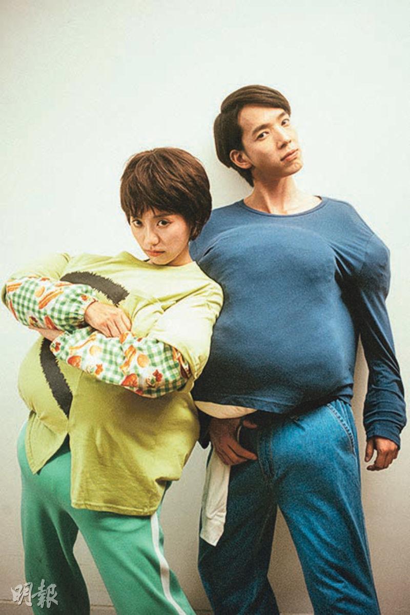陳凱詠（左）與MV男主角張明偉扮《瘦身男女》。
