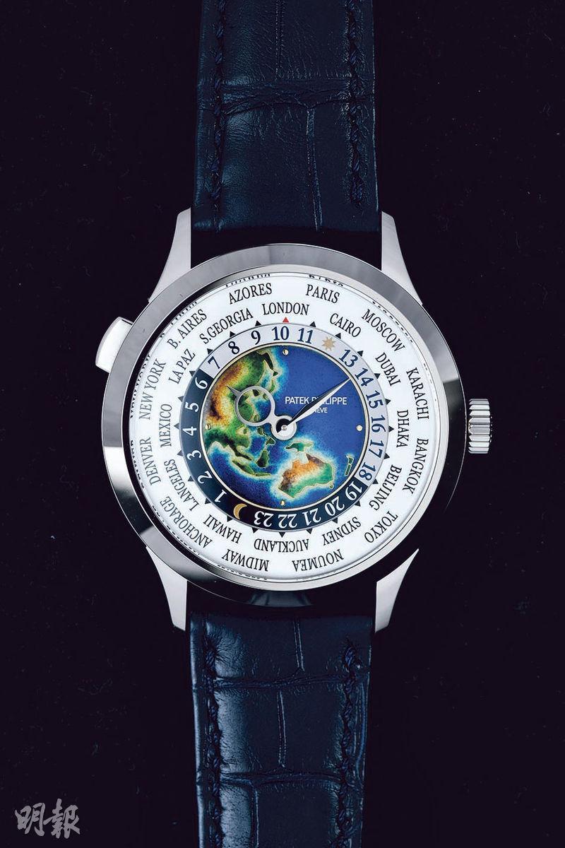 編號5231G-001世界時間稀有手工藝腕表表盤中央飾以大明火掐絲琺瑯地圖，展示澳洲和東南亞地域。$636,600（黃志東攝）