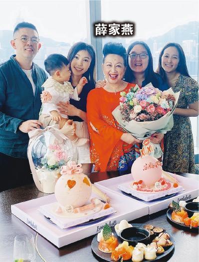 薛家燕對於一家人能外出用餐慶祝母親節感開心。