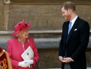 2019年5月18日，英女王（左）與哈里王子（右）。（法新社）