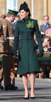 2019年3月17日，英國劍橋公爵伉儷威廉王子和凱特（圖）出席聖帕特里克節（St Patrick's Day）閱兵儀式。（法新社）