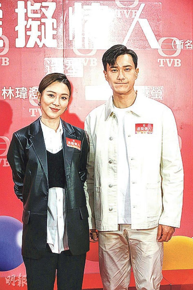 王敏奕（左）表示與朱敏瀚在新劇《虛擬情人》中沒親熱戲。（攝影/記者：鍾一虹）