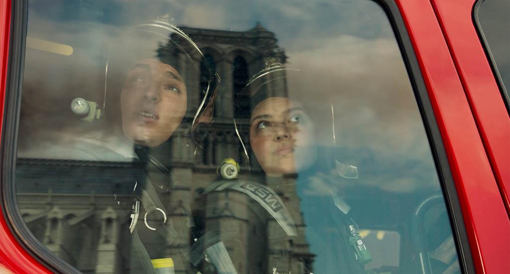 《巴黎聖母院：火海奇蹟》預告片截圖