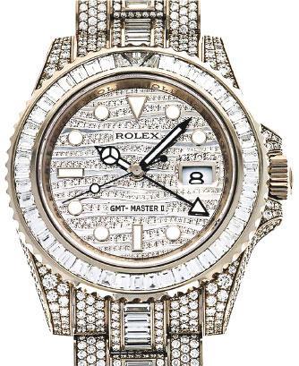 鑽石腕表——C朗近年喜歡鑲滿鑽石的腕表，例如這枚Rolex GMT-Master II Ref. 116769TBR，2008年推出時約為48.5萬美元（約379.4萬港元），是當時品牌最貴的表款。（品牌提供）
