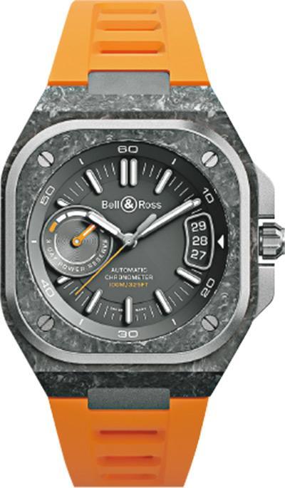 BR-X5 Carbon Orange腕表$89,500（品牌提供）