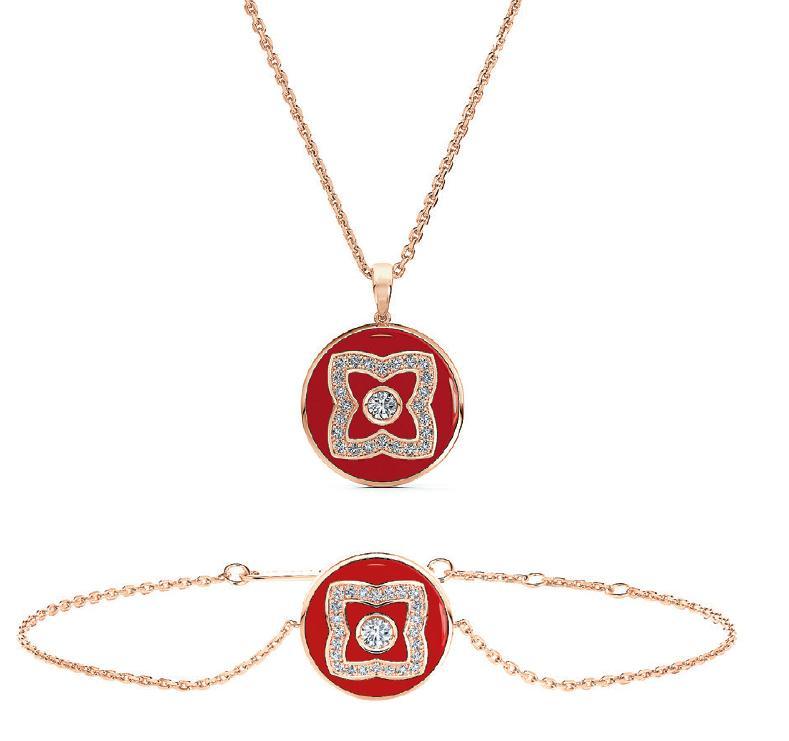 紅色琺瑯--De Beers Enchanted Lotus系列的農曆新年主題珠寶，飾有紅色琺瑯和天然美鑽。（品牌提供）