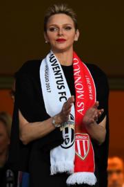 2017年5月，摩納哥王妃維特斯托克觀看足球賽。 (法新社)