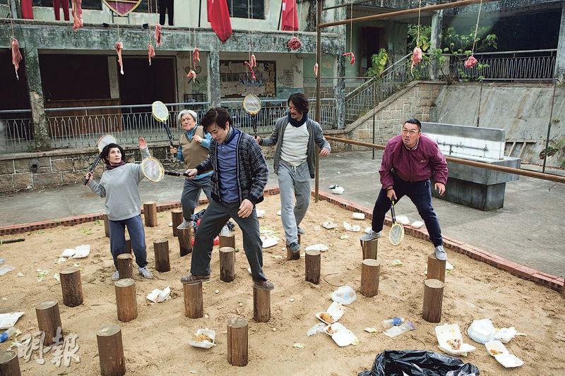何超儀（左起）伙邵音音、梁漢文、鄭伊健和劉浩龍再合作拍《全力屍殺》。