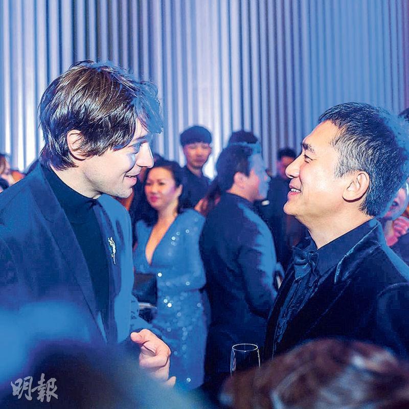 盧卡斯巴禾（左）日前出席第16屆亞洲電影大獎，樂得跟梁朝偉（右）面談。