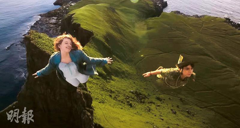 艾娃安德遜（左）戲分明顯比阿歷山大莫隆尼（右）為多，新片應該改名《溫蒂與小飛俠》。