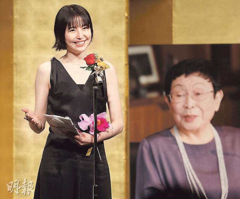 今屆共有4個節目及藝人獲頒橋田獎，長澤正美正是其中之一。