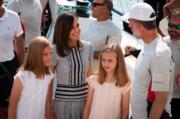 2018年8月4日，（左起）小公主蘇菲亞（Princess Sofia）、王后萊蒂西亞（Queen Letizia）、長公主萊昂諾爾（Princess Leonor）、國王費利佩六世（Felipe VI）（法新社）