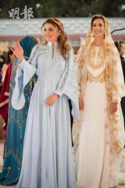 2023年5月22日，王后Rania（左）為準媳婦Rajwa（右）舉辦婚前派對。（法新社/Office of Her Majesty Queen Rania Al Abdullah）