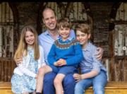 英國威爾斯親王伉儷威廉凱特Instagram，發放新照片賀父親節。左為夏洛特小公主。（Prince and Princess of Wales Instagram圖片）