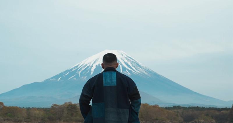 杜汶澤拍節目走遍日本多個地區，舟車勞動令他腰患復發。（大會提供）