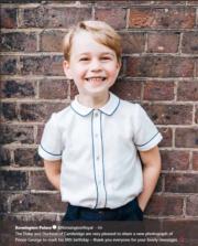 2018年7月22日，喬治小王子5歲生日，英國王室發放喬治新照片，圖片攝於7月9日弟弟路易小王子受洗日，由Matt Porteous拍攝。(Kensington Palace twitter圖片)