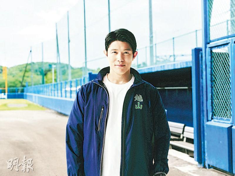 鈴木亮平在新劇扮演老師，並以教導高中棒球隊為故事主線。