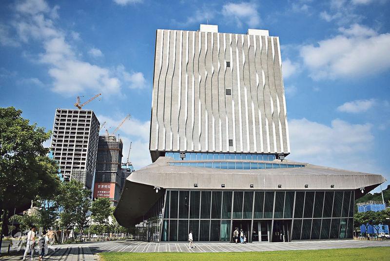 台北流行音樂中心分為3部分，圖為用作展覽用途的文化館。（張淑媚攝）
