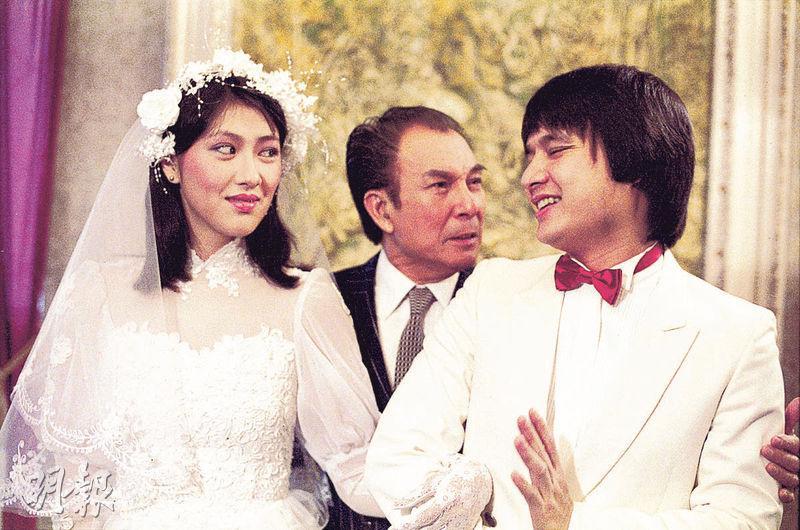 1981年香港小姐亞軍錢慧儀（左起）參演《花心大少》，飾演石堅女兒，劇情講她被傅聲追求。