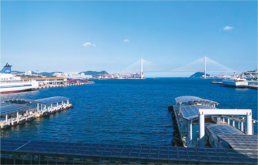 釜山港--釜山港國際客運碼頭提供往來釜山至日本九州及山口縣等地的各式客運航線。（卓惠媛攝）