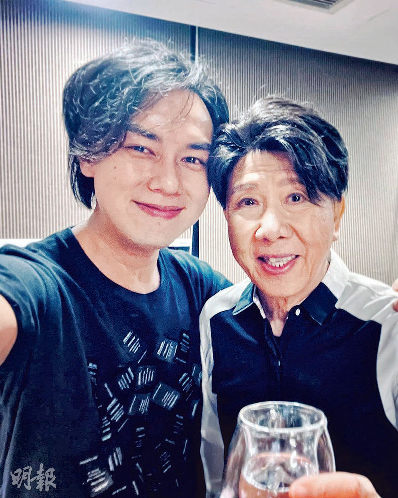 尹光（右）歌曲《Dear Myself》填詞人兼商台DJ薛晉寧（左）自爆近日遭網絡欺凌。（網上圖片）