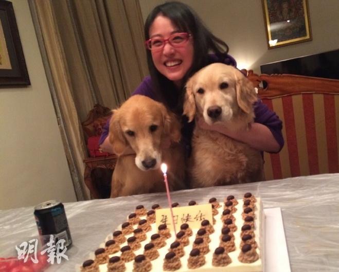 周海媚2005年為了建築師男友移居北京，她2016年回復單身後仍在當地獨居，閒時弄狗為樂。（資料圖片）