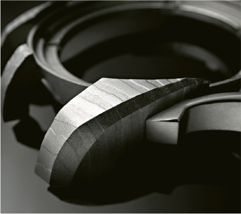 大馬士革鈦金屬--45毫米表殼採用大馬士革鈦金屬製成。（品牌提供）