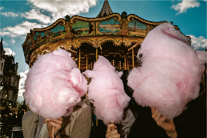 攝影集《巴黎》（2021）封面的「棉花糖」。（藝術家提供）