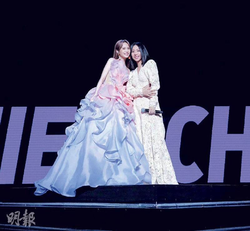 楊丞琳（左）在上海舉行演唱會，邀得陳綺貞（右）任嘉賓。