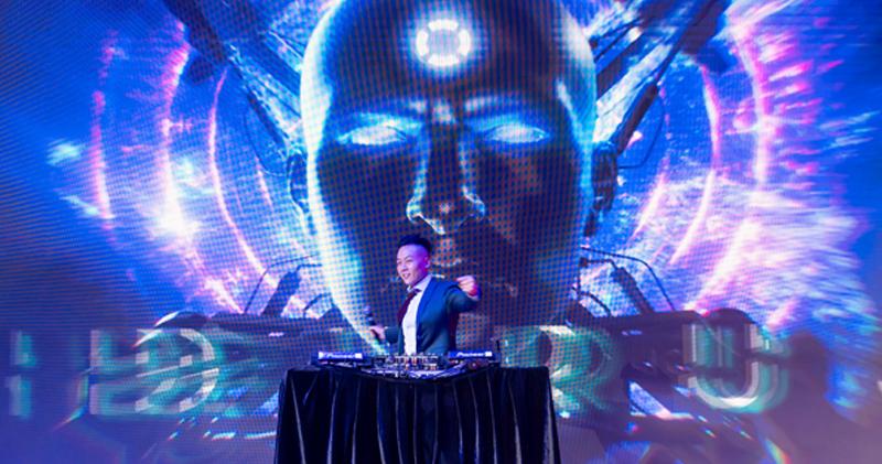 「電音王」DJ Sidtrus 有信心電子音樂（EDM）在香港逐漸普及成主流音樂之一。（大會提供）