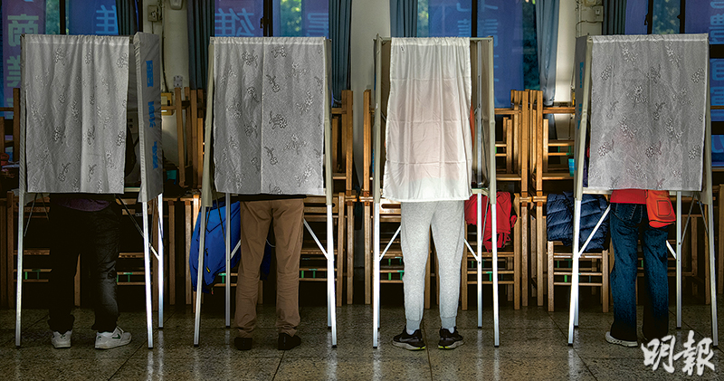 台灣2024年大選昨天早上8時開始投票，台北市金甌女子高中是其中一個票站。（朱安妮攝）