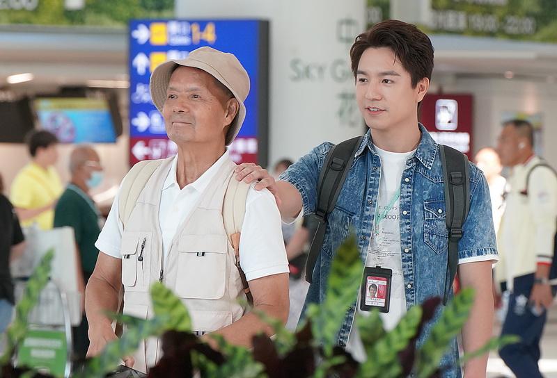 吳大強自爆拍攝TVB新劇《飛常日誌》時，曾不小心遺失了禁區證，幸一同拍攝的兒子吳偉豪找到，否則就要報警。（大會提供）