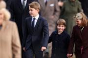 2023年12月25日英國王室聖誕崇拜，（左起）喬治小王子、路易小王子、王儲威廉表妹扎拉（Zara Tindall）的女兒米亞（Mia Tindall）（法新社）