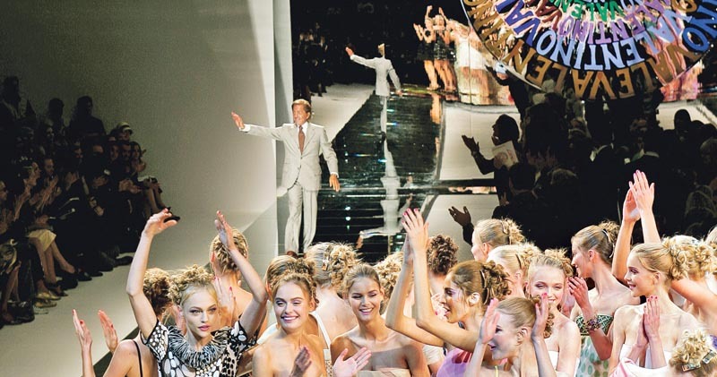 Valentino Garavani逝世 Valentino紅緞魅力永恆