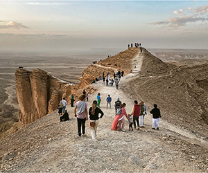名人帶路vs.盲盒旅行 顛覆跟團遊
