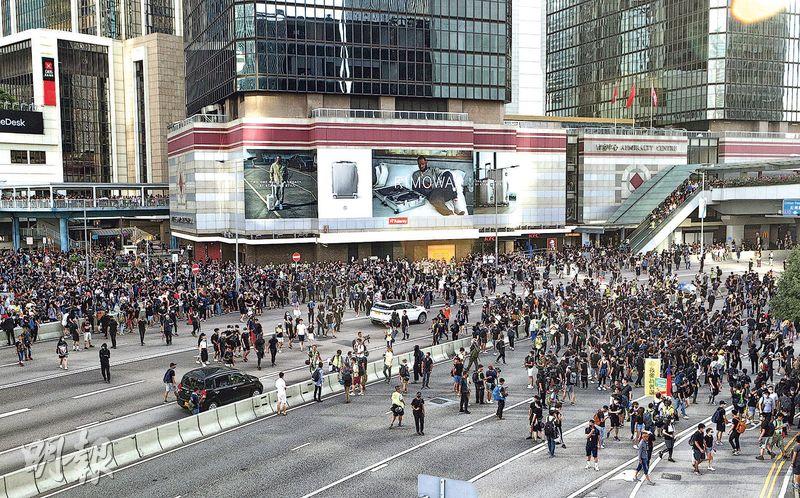 曾蔭權 獄中失眠焦慮半夜呼找太太牢內獲不少人支持 現更堅信要愛港人 圖片看世界 每日明報 明報新聞網