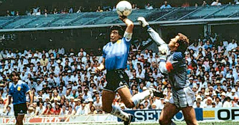 一代球王馬拉當拿逝世 帶領阿根廷奪世盃 「上帝之手」風波添傳奇