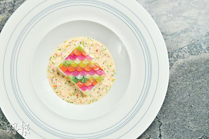 星級法菜打入「亞洲50最佳餐廳」 嫩滑多寶魚披繽紛「鱗片」