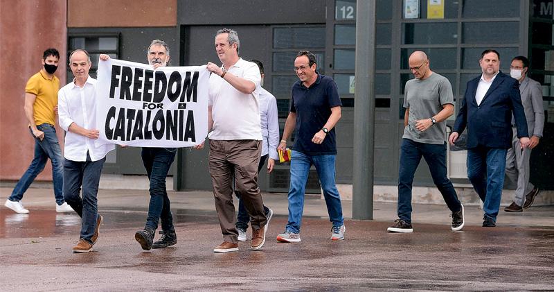 加獨9領袖獲赦出獄 西班牙撕裂未補 右斥「反口」左批「做戲」 首相被指政治豪賭
