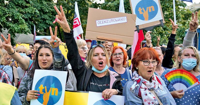 波蘭限制非歐洲資金擁傳媒 掀示威 政府稱防外力控制 輿論轟遏新聞自由