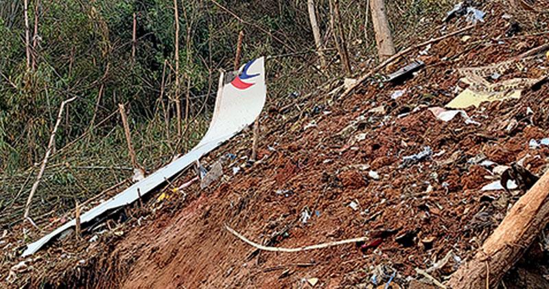 132人東航客機垂直墜廣西 傷亡未明 8800米高空驟降 習指示全力搜救善後