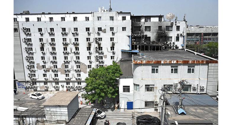 京長峰醫院大火 增至29死39傷 官稱工程火花肇禍 院長等12人被捕