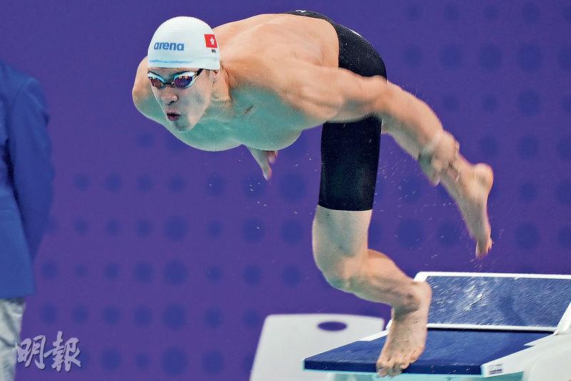 何甄陶（圖）昨於男子50米自由泳決賽游出21.87秒，以0.15秒飲恨摘銀。（鍾林枝攝）