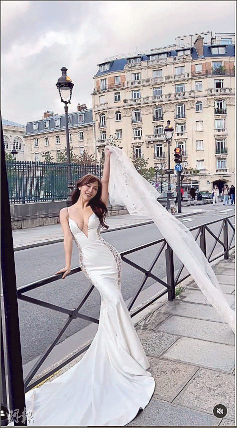陳靜早前在巴黎拍攝性感婚紗照。（網上圖片）