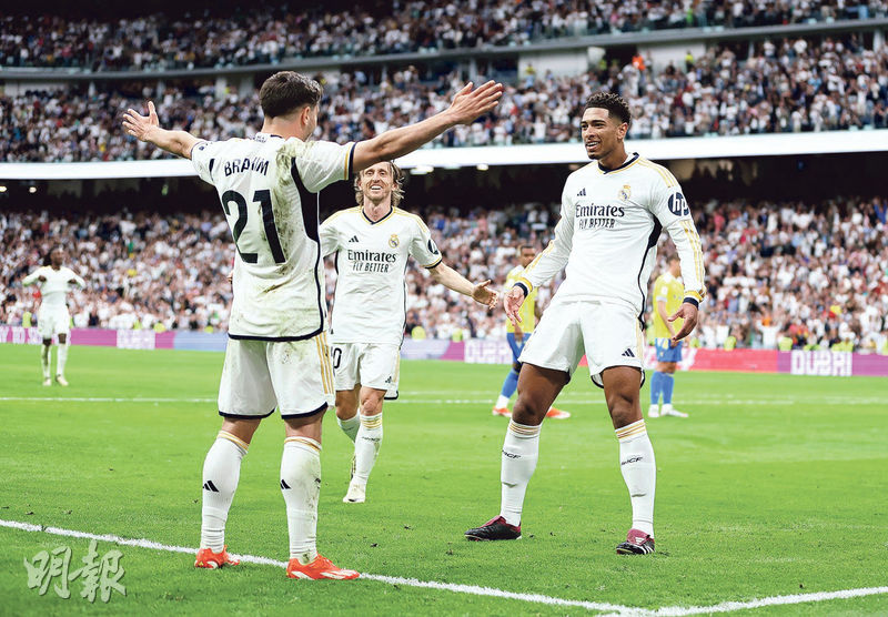 Le Real Madrid a dominé la Liga lors des 4 premiers tours. Compte tenu du top 4 de la Ligue Europa, Anshuai a réprimé son enthousiasme – 20240506 – Sports – Daily Ming Pao.